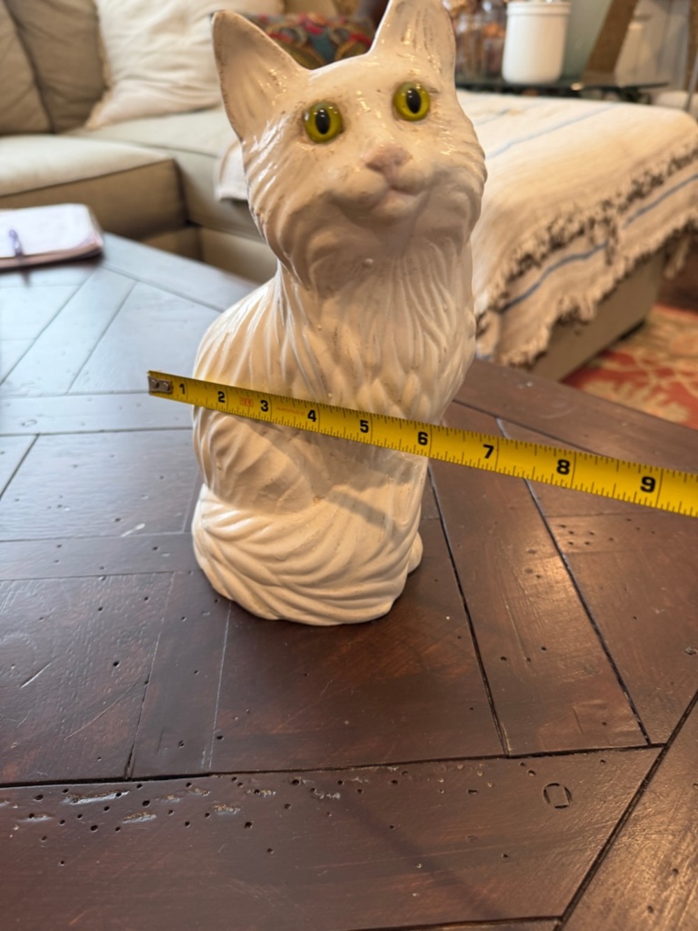 Vintage White Ceramic Cat Figurine with Green Glass Eyes - Picture 5 of 6